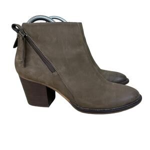 Blondo Brown Ankle Boots
